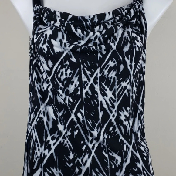 Kenneth Cole Black & White Draped Front Tank Top - Picture 4 of 12